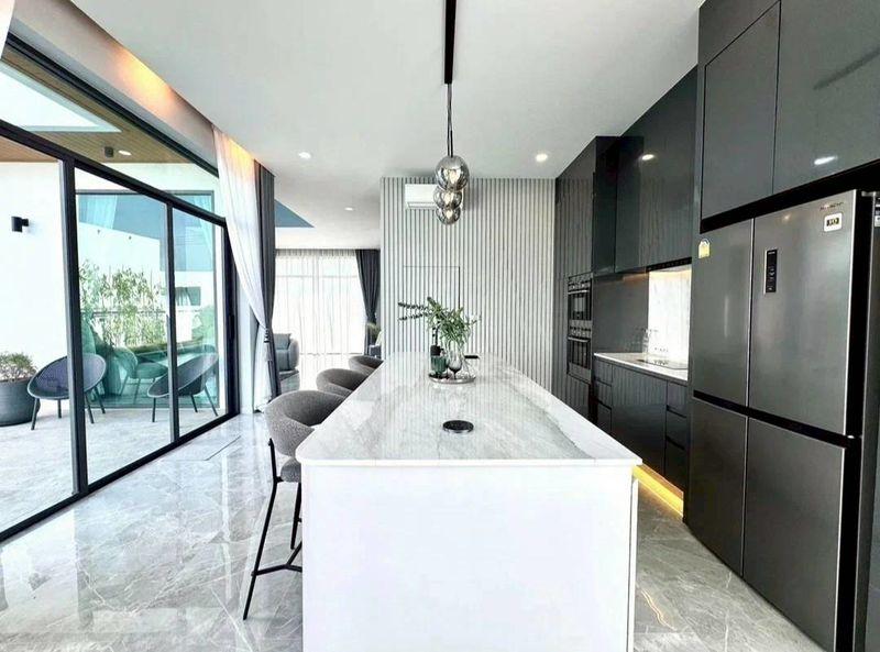 Villa, 4 bedrooms, 352 m² - photo 5