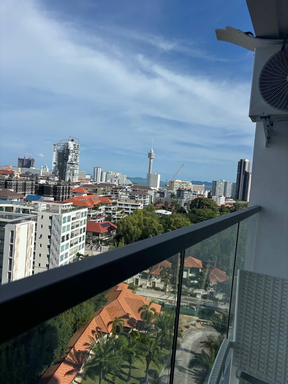 Студия 31 м² в The Peak Towers — фото 2