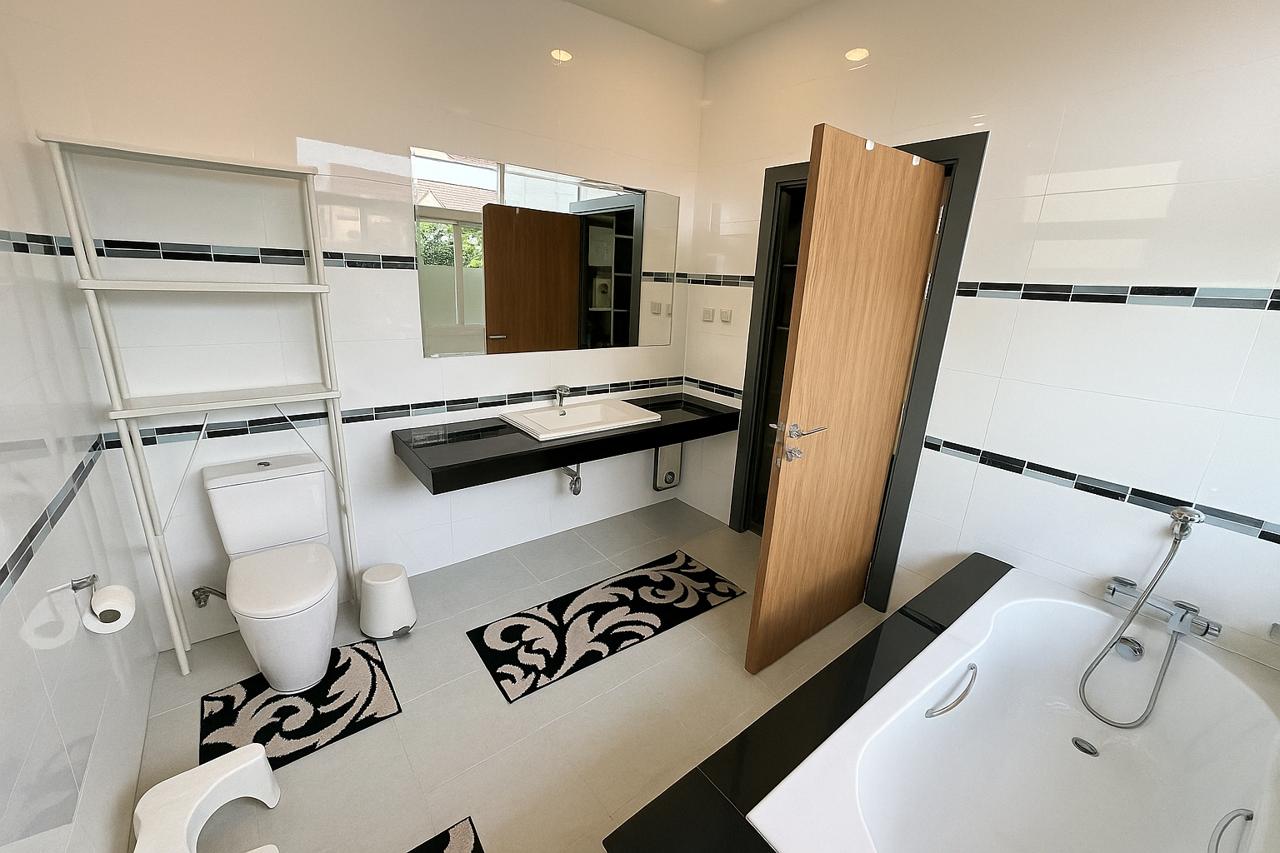 House, 4 bedrooms, 81 m² - photo 3