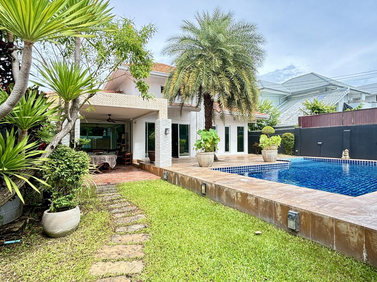 House, 3 bedrooms, 100 m² - photo 1