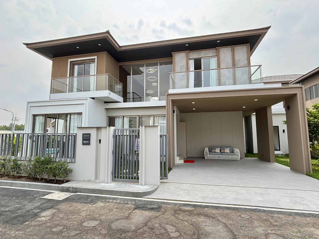 House, 5 bedrooms, 97 m² - photo 1