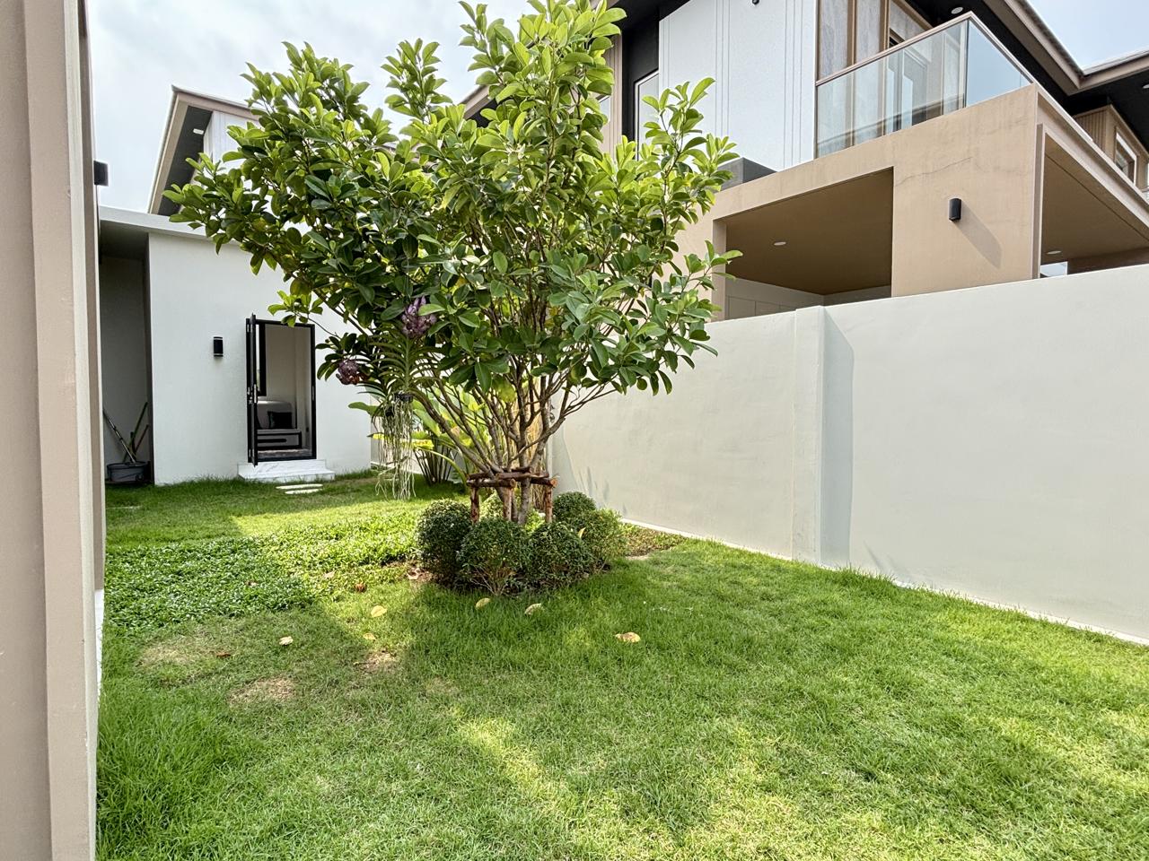 House, 5 bedrooms, 97 m² - photo 3