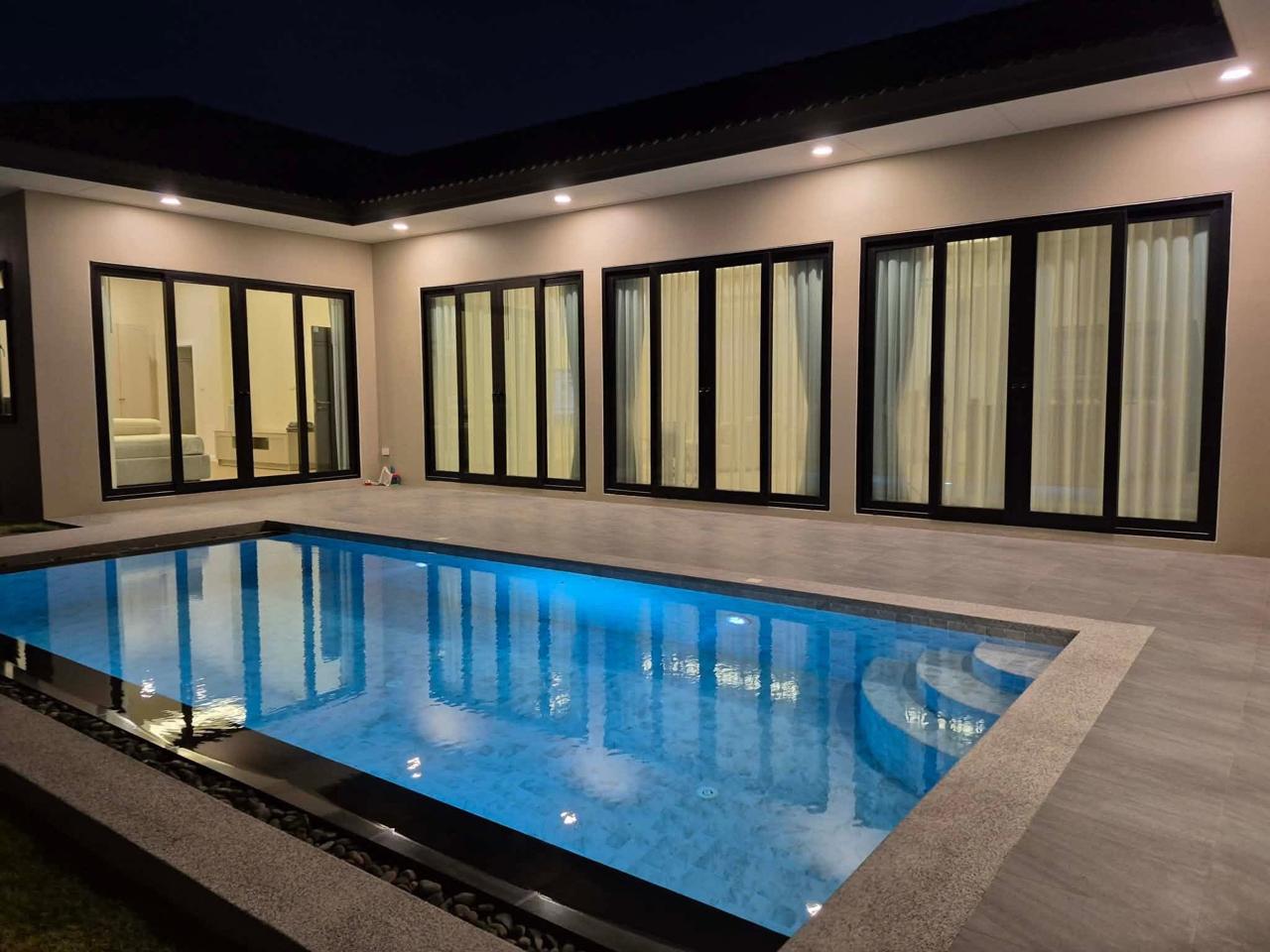3-bedroom apartment, 200 m² - photo 3