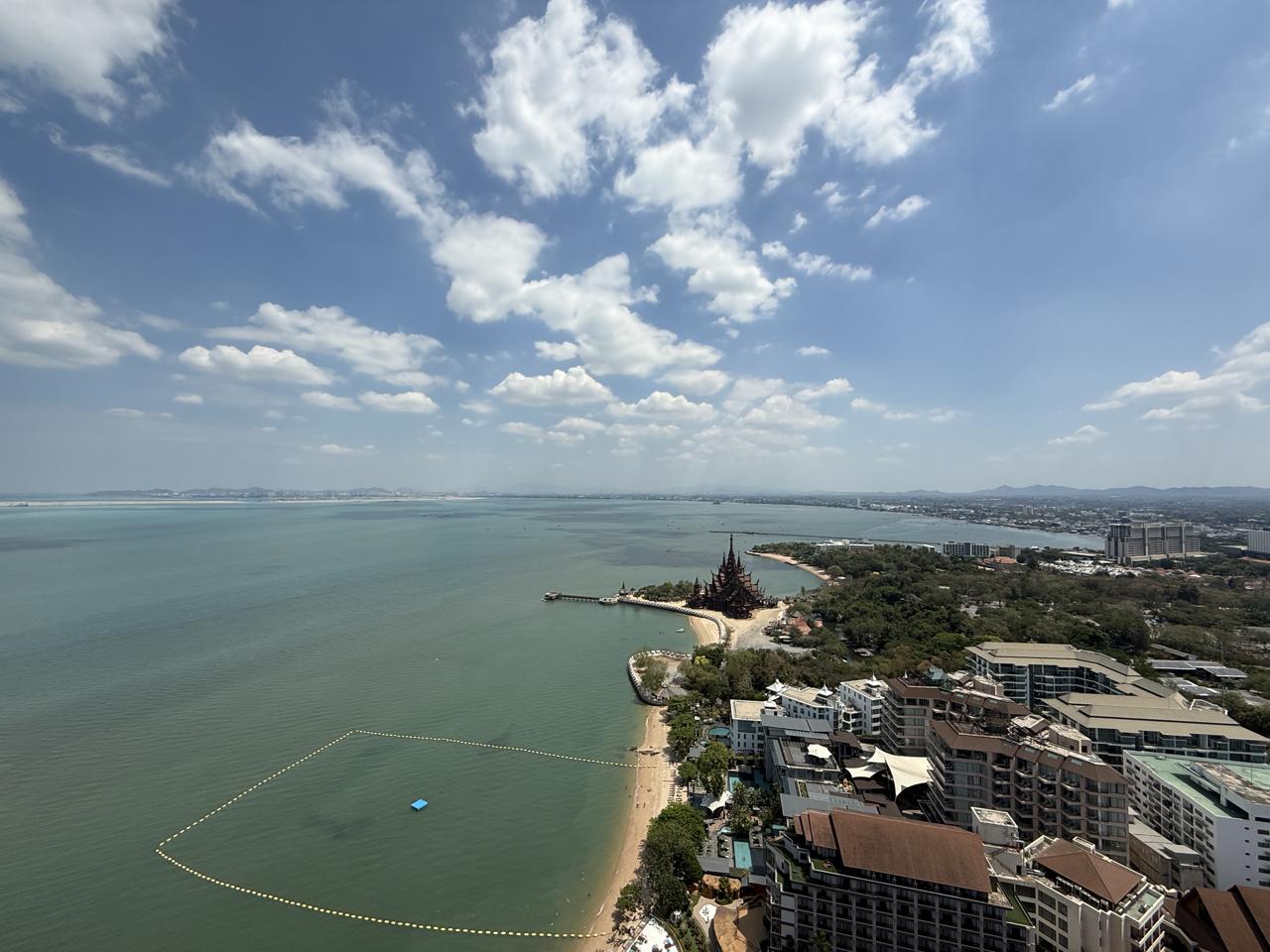 1-bedroom apartment, 56 m² in Baan Plai Haad - Pattaya - photo 1