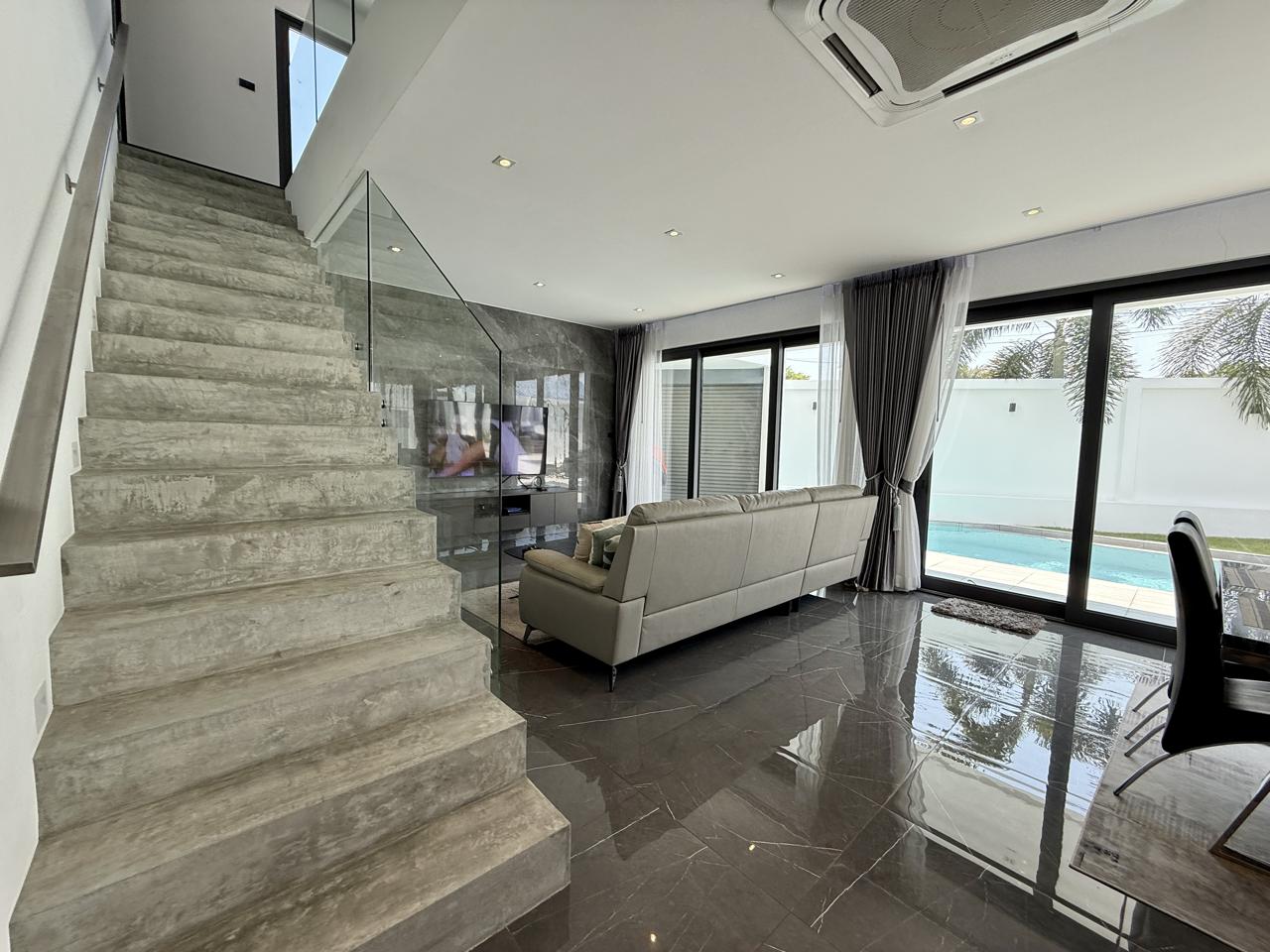 House, 5 bedrooms, 190 m² - photo 3