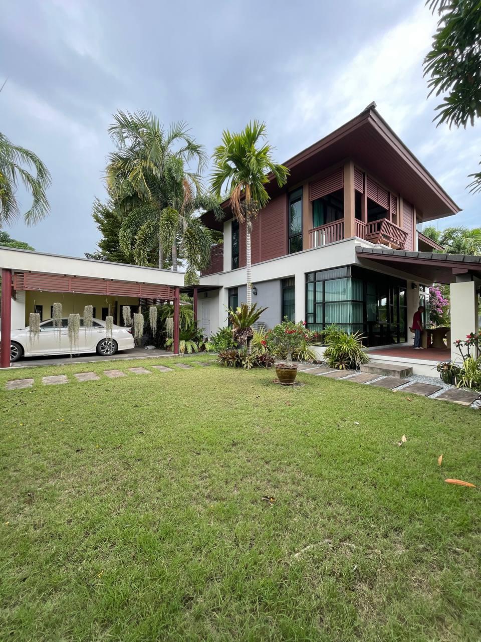 House, 3 bedrooms, 250 m² - photo 1