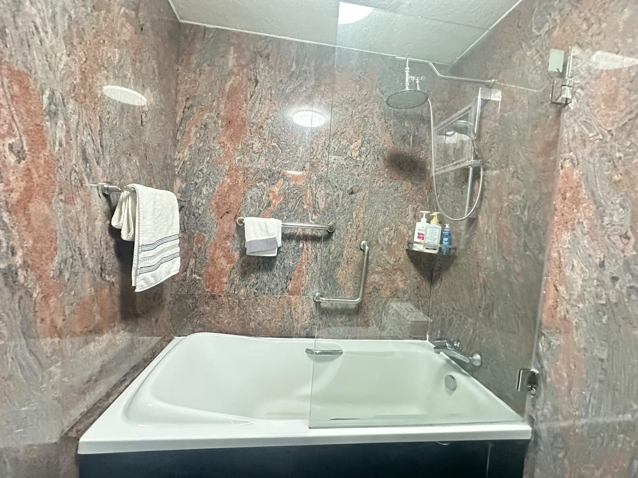 2-bedroom apartment, 160 m² in Markland - photo 3