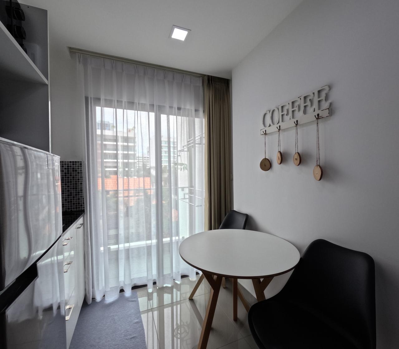 1-bedroom apartment, 28 m² in Siam Oriental Star condo - photo 3