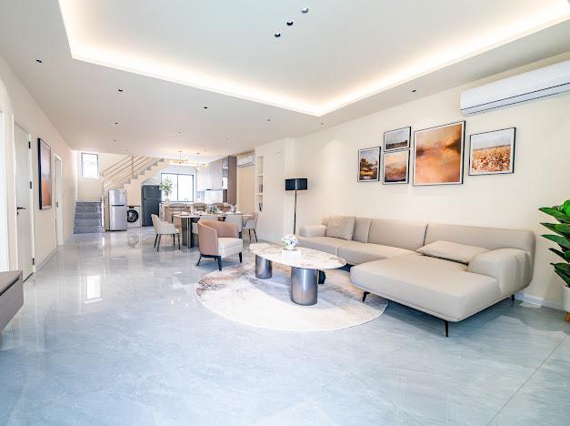 Villa, 6 bedrooms, 300 m² - photo 2