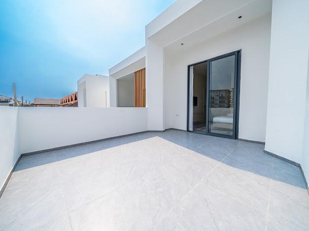 Villa, 6 bedrooms, 300 m² - photo 3