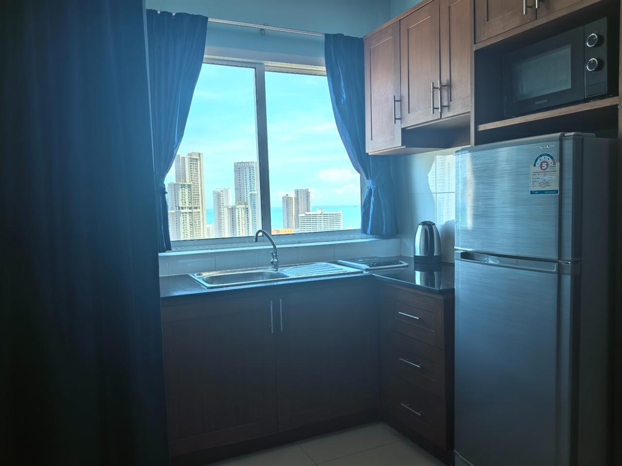 Студия 29 м² в AD Hyatt Condominium — фото 1