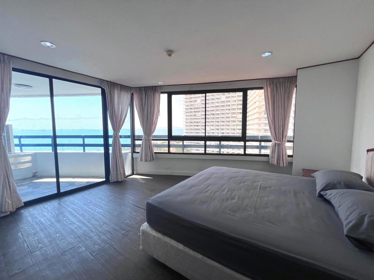 2-спальная квартира 126 м² в Jomtien Plaza Condotel — фото 1