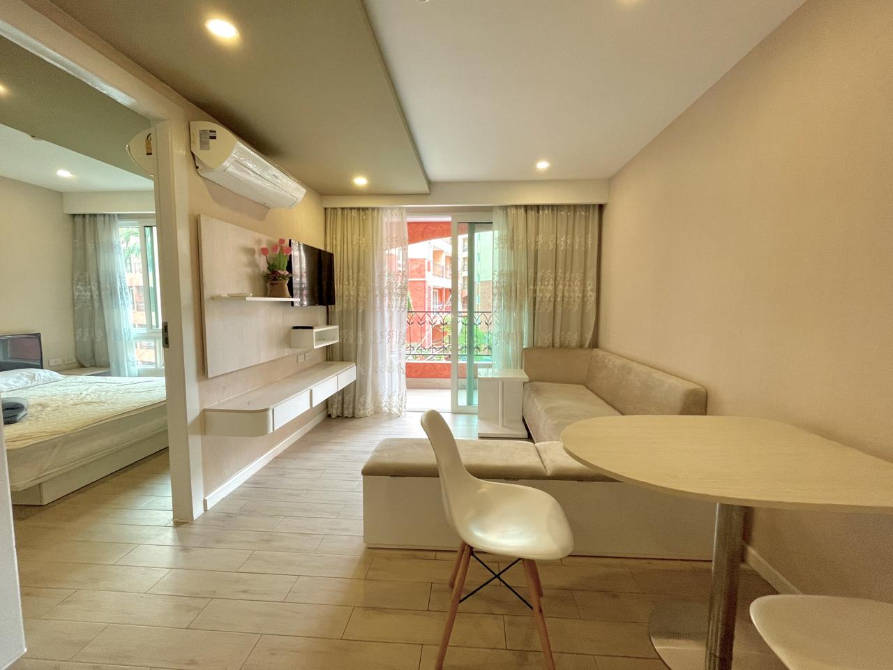 1-bedroom apartment, 37 m² - photo 2