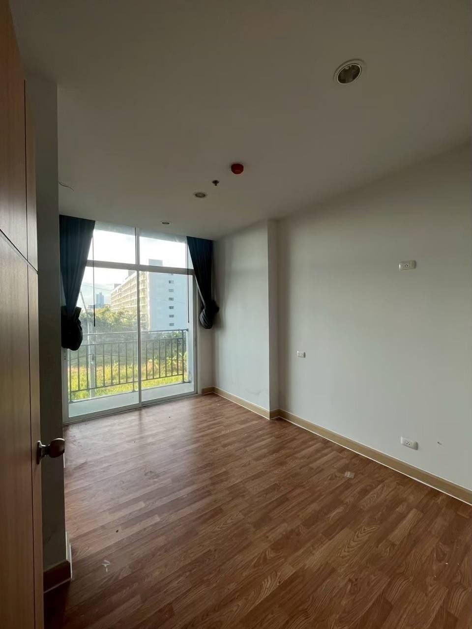 1-bedroom apartment, 25 m² in The Twin Tower Jomtien - photo 1